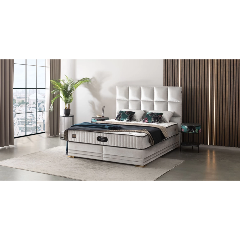 Grand Rest Max lova su apšvietimu