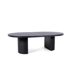 Apvalus valgomojo stalas – nesenstanti elegancija