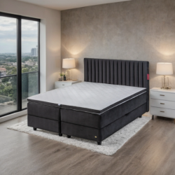 Kontinentinė lova su antčiužiniu ir patalynės dėže