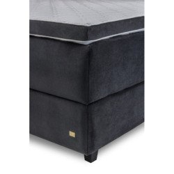 Kontinentinė lova su antčiužiniu ir patalynės dėže