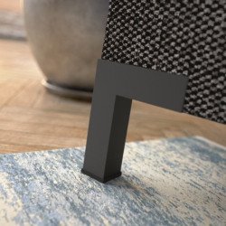 Arte moderni kampinė sofa su metalinėmis kojelėmis