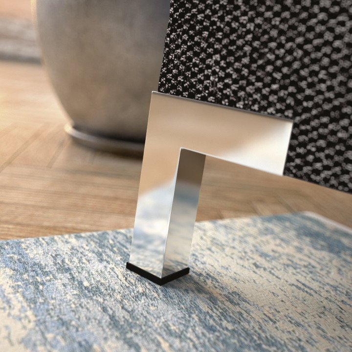 Arte moderni kampinė sofa su metalinėmis kojelėmis