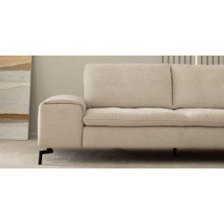 Aston kampas su vienodo ilgio pusėmis