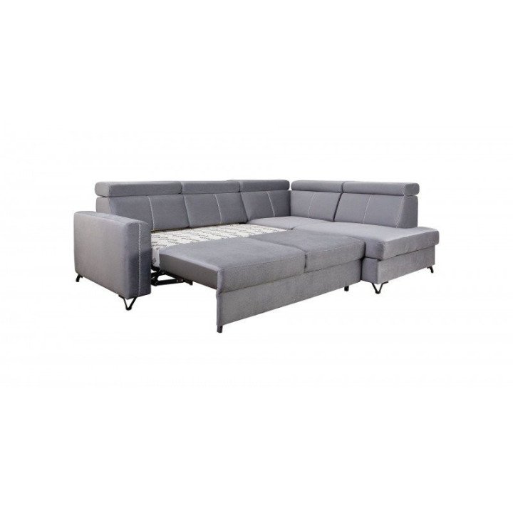 Elbrus kampinė sofa su klasikinėmis formomis