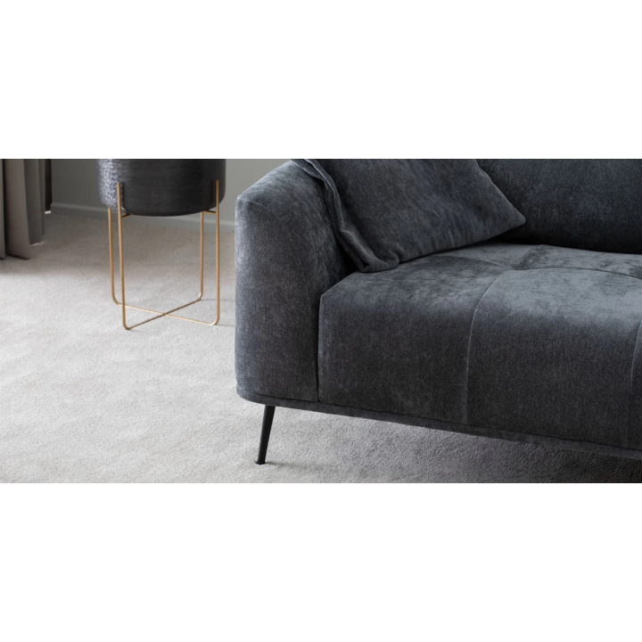 VICTORY sofa – švarios linijos ir komfortas
